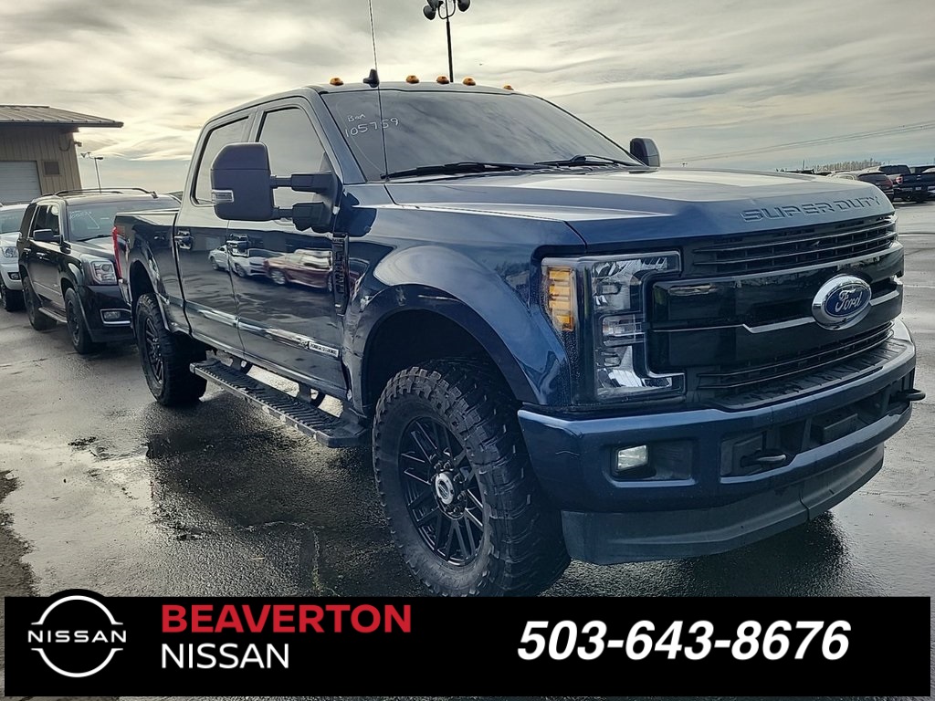 2019 Ford F-350 Super Duty Lariat's photo