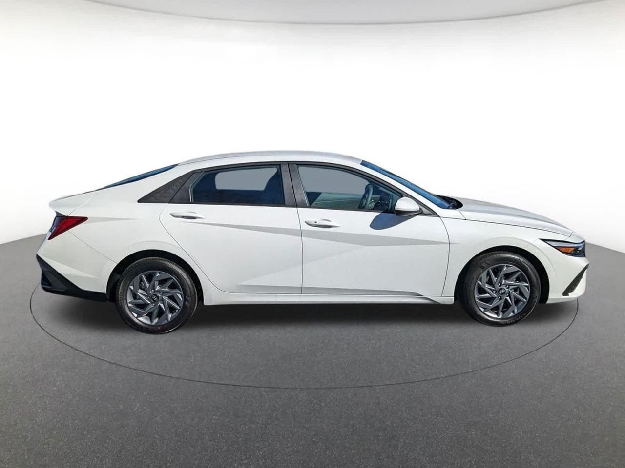 2024 Hyundai Elantra Hybrid Blue photo 3