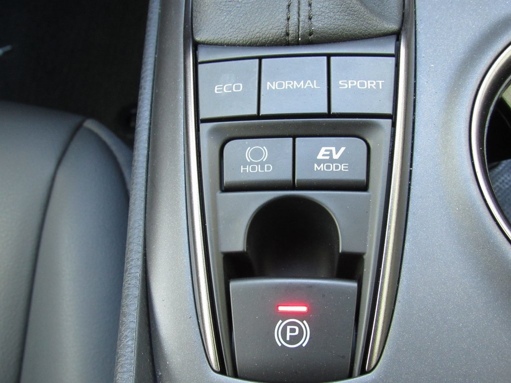 2023 Toyota Camry Hybrid SE photo 27
