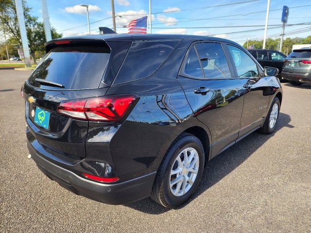 2023 Chevrolet Equinox LS photo 14