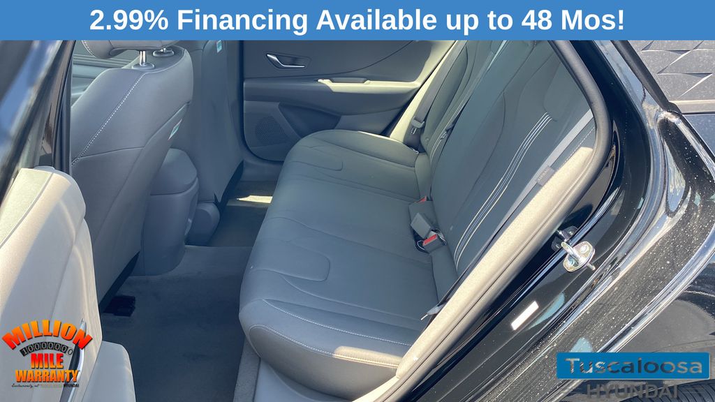 2025 Hyundai Elantra SEL Sport photo 17