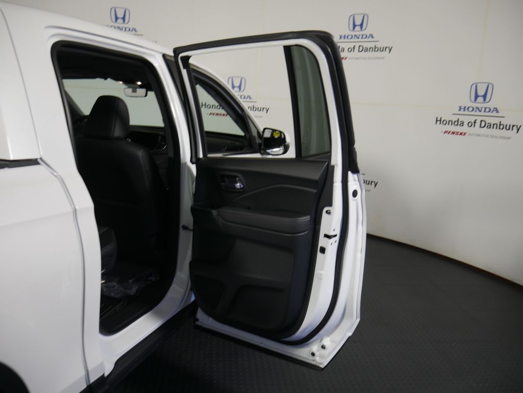 2025 Honda Ridgeline RTL photo 4