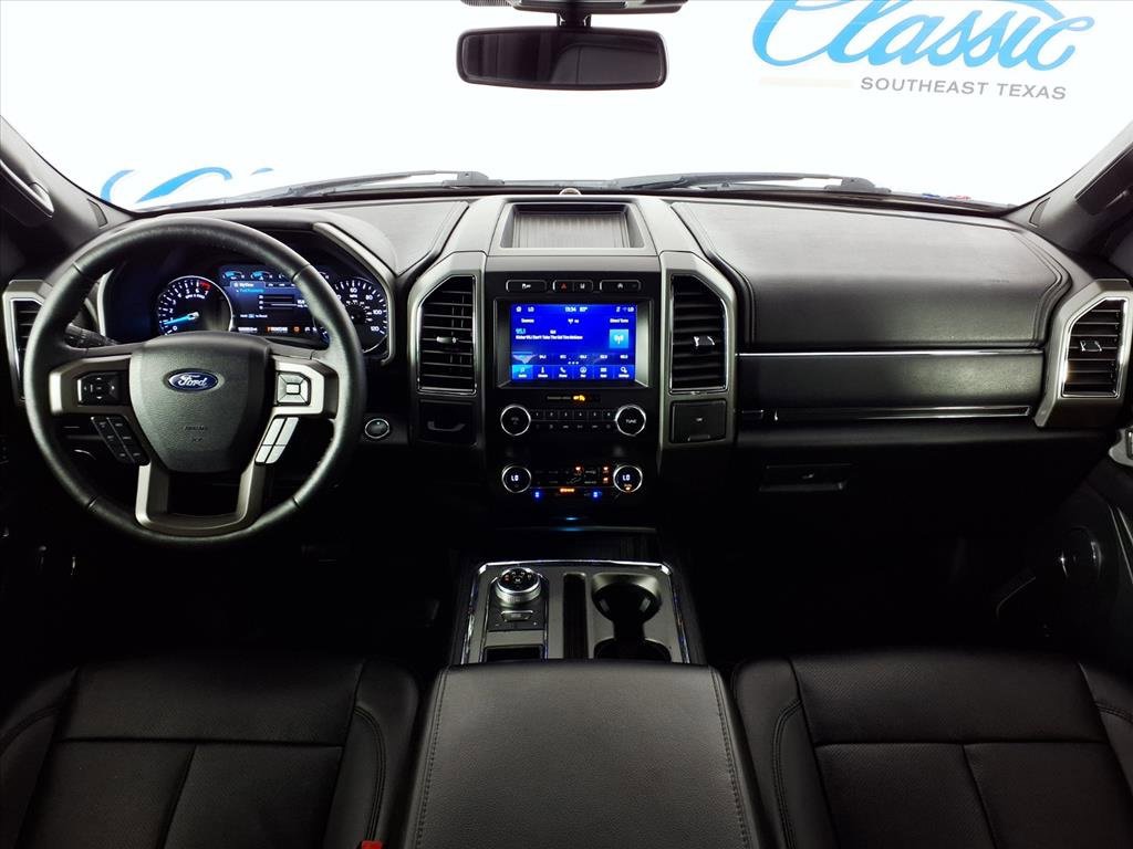 2020 Ford Expedition XLT photo 2