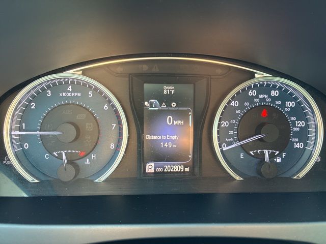 2017 Toyota Camry XLE XSE photo 28