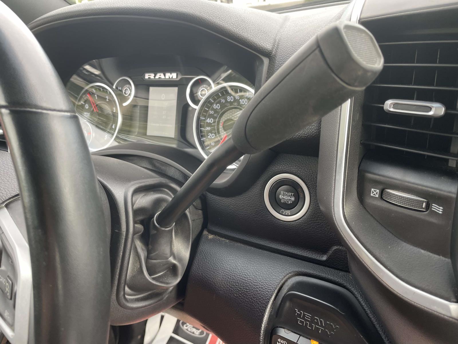 2024 Ram 2500 Big Horn photo 17