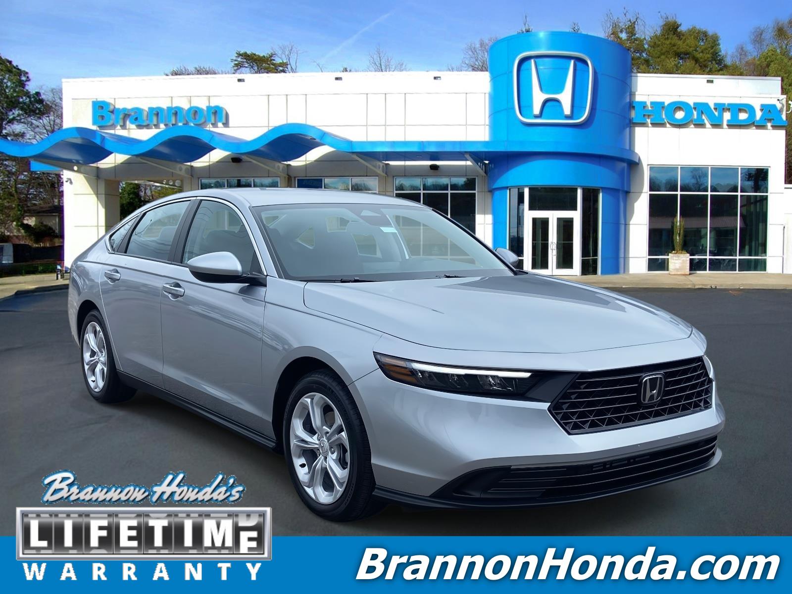 2025 Honda Accord LX's photo