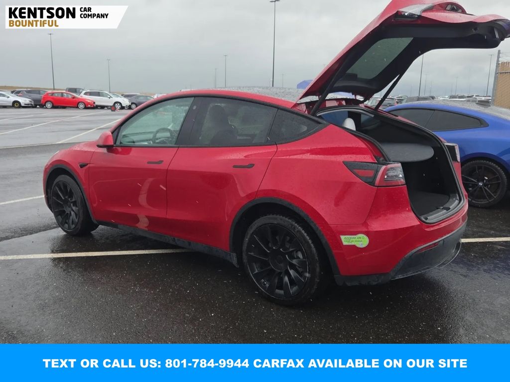 2023 Tesla Model Y Long Range's photo