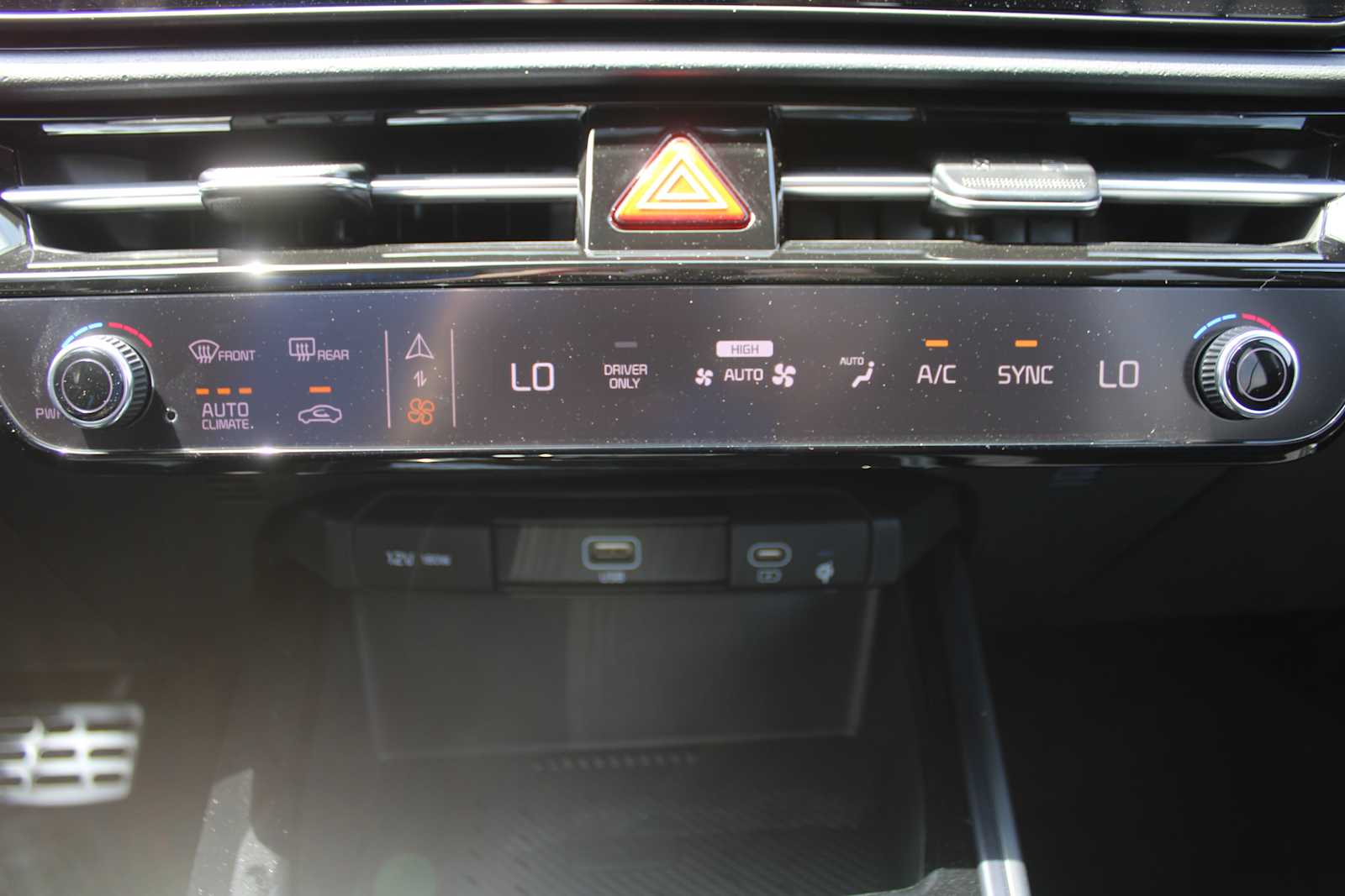 2025 Kia Niro EX Touring photo 38