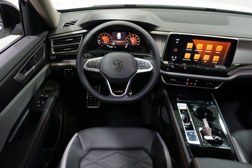 2025 Volkswagen Atlas Peak Edition SE photo 16