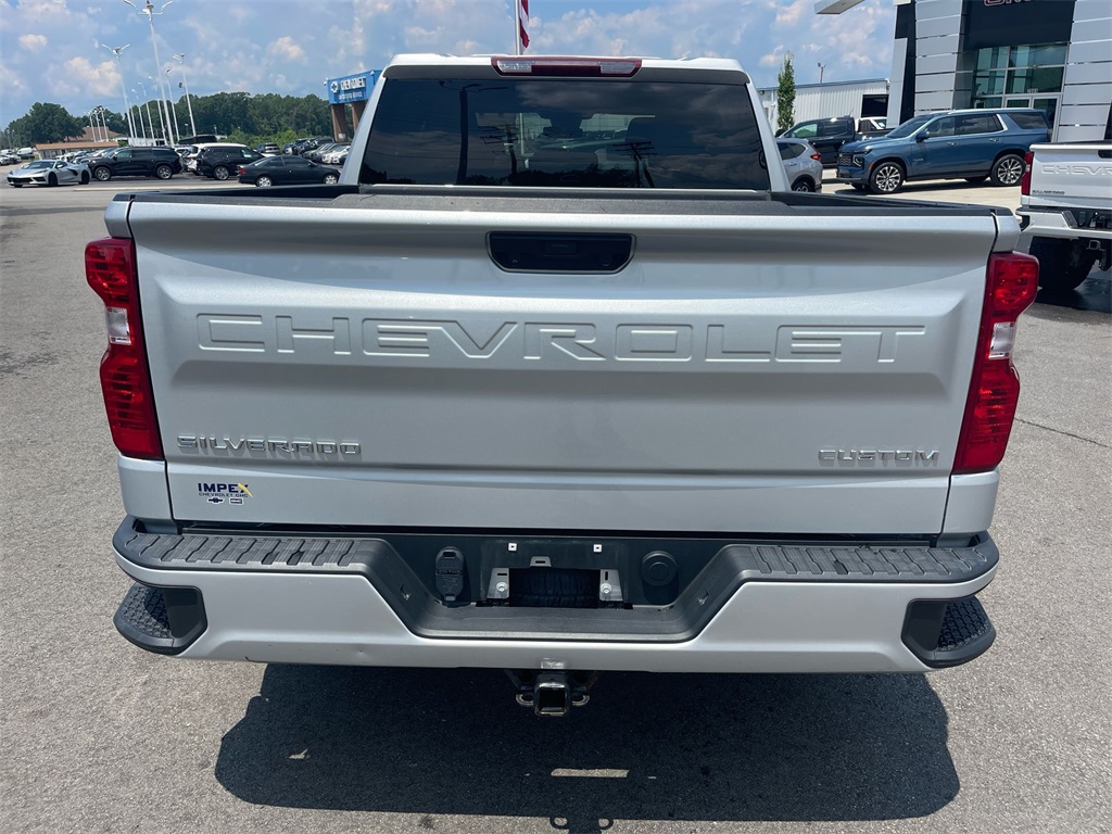 2022 Chevrolet Silverado 1500 Custom photo 3