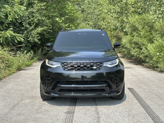 2024 Land Rover Discovery SE photo 3