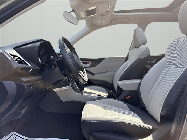 2021 Subaru Forester Premium photo 9