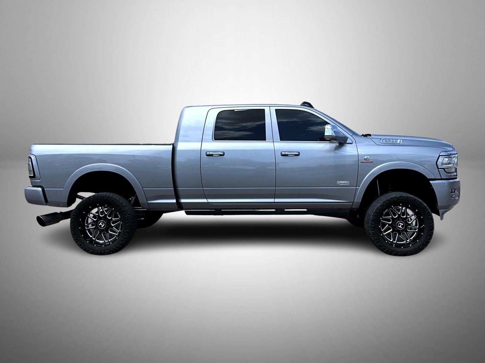2022 Ram 3500 Laramie Longhorn photo 4