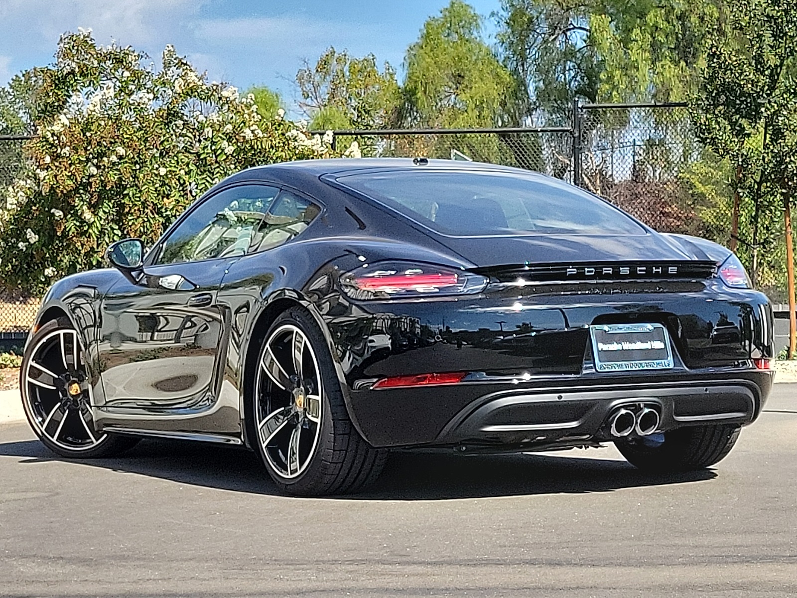 2025 Porsche Cayman S photo 3
