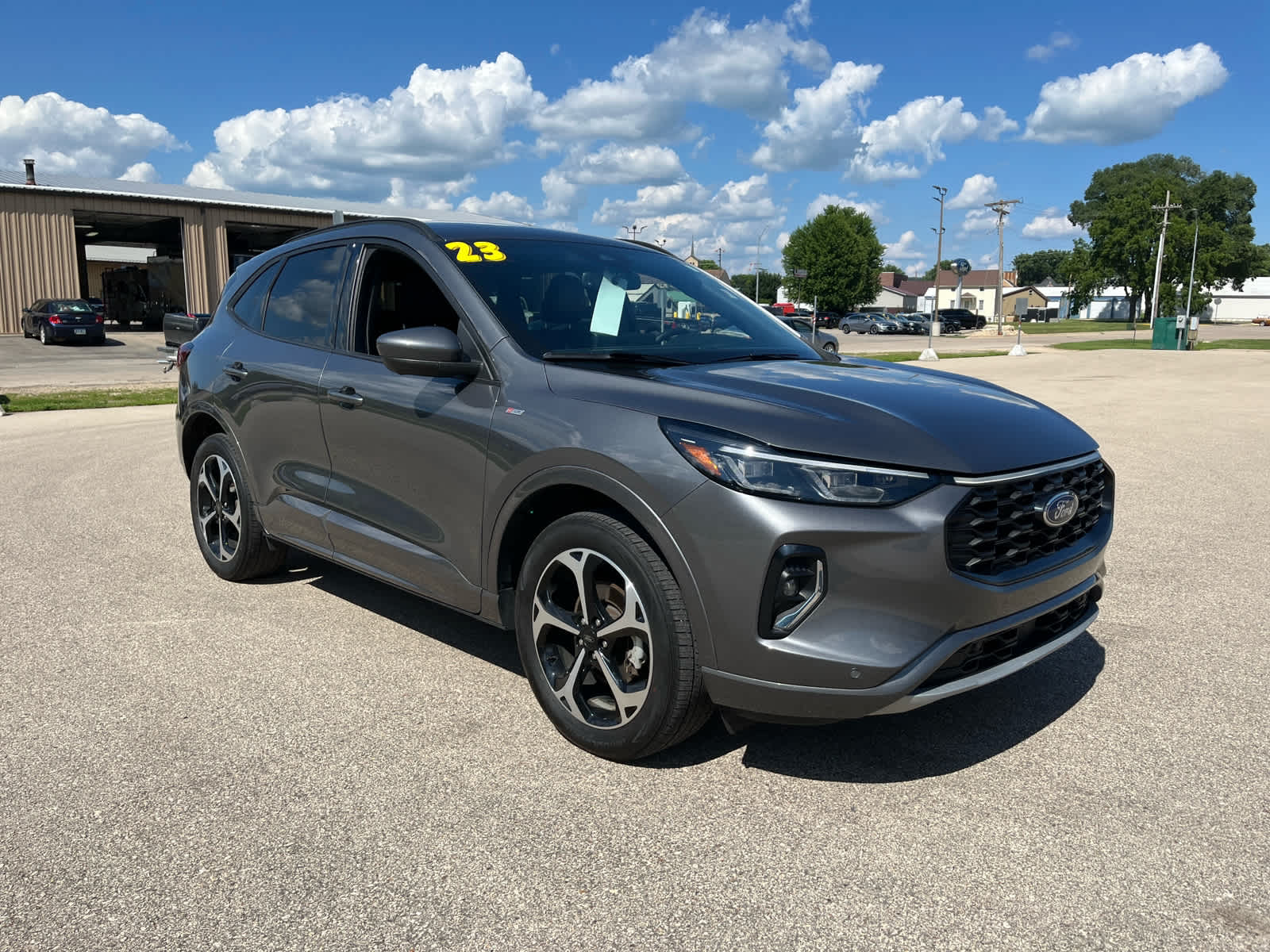 2023 Ford Escape ST-Line Elite photo 3