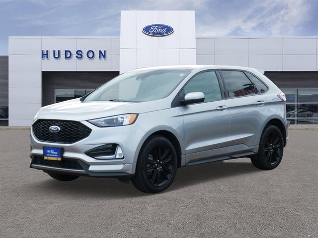2024 Ford Edge ST-Line's photo