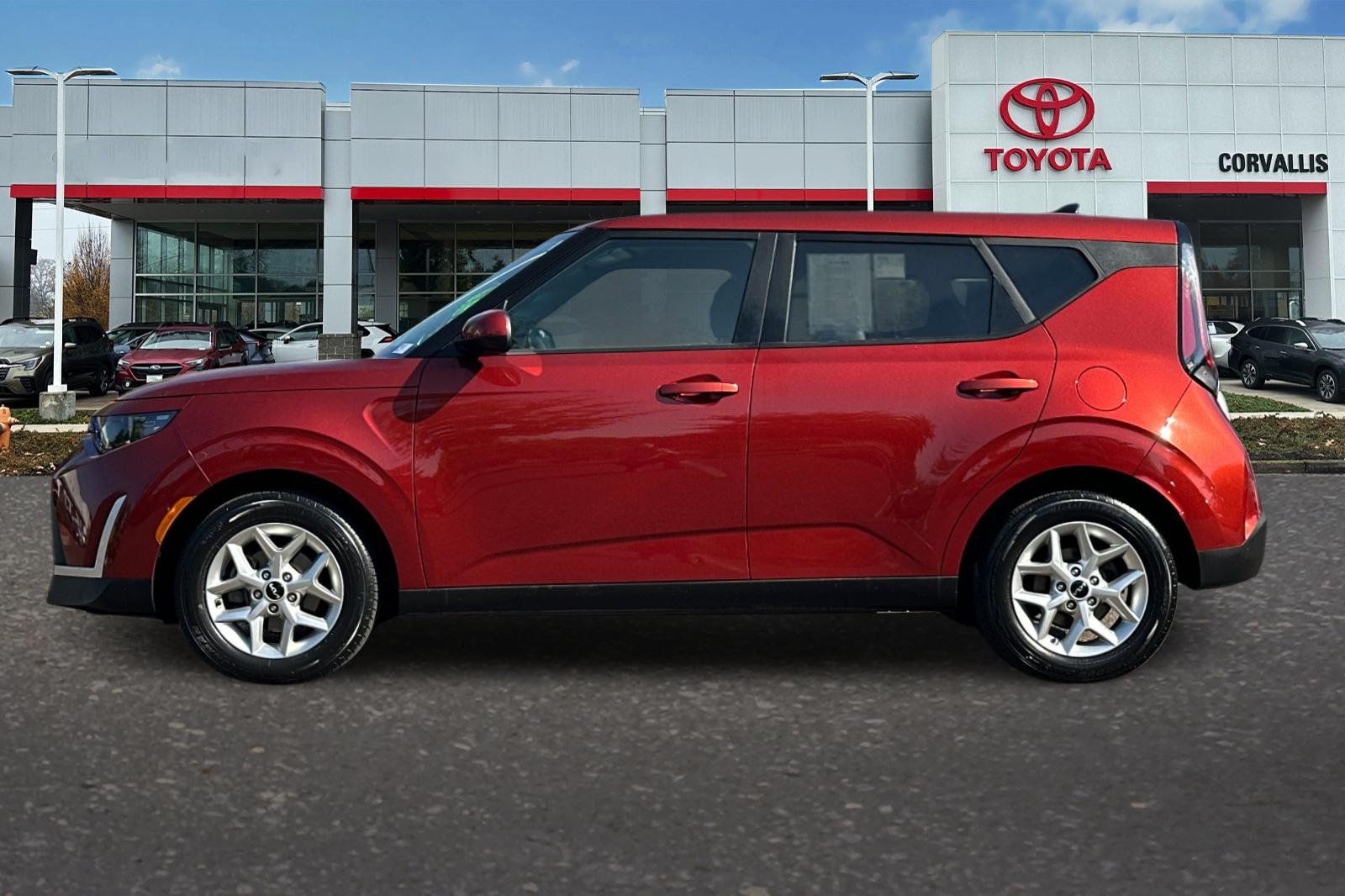 2023 Kia Soul LX photo 6