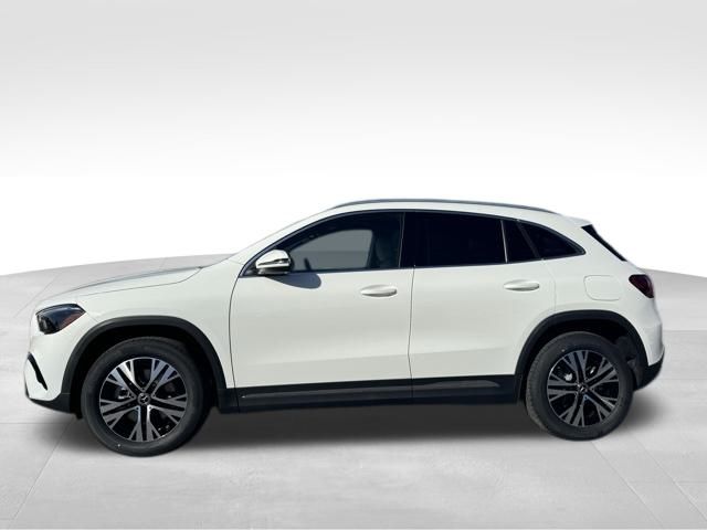 2025 Mercedes Benz GLA 250 4MATIC photo 2