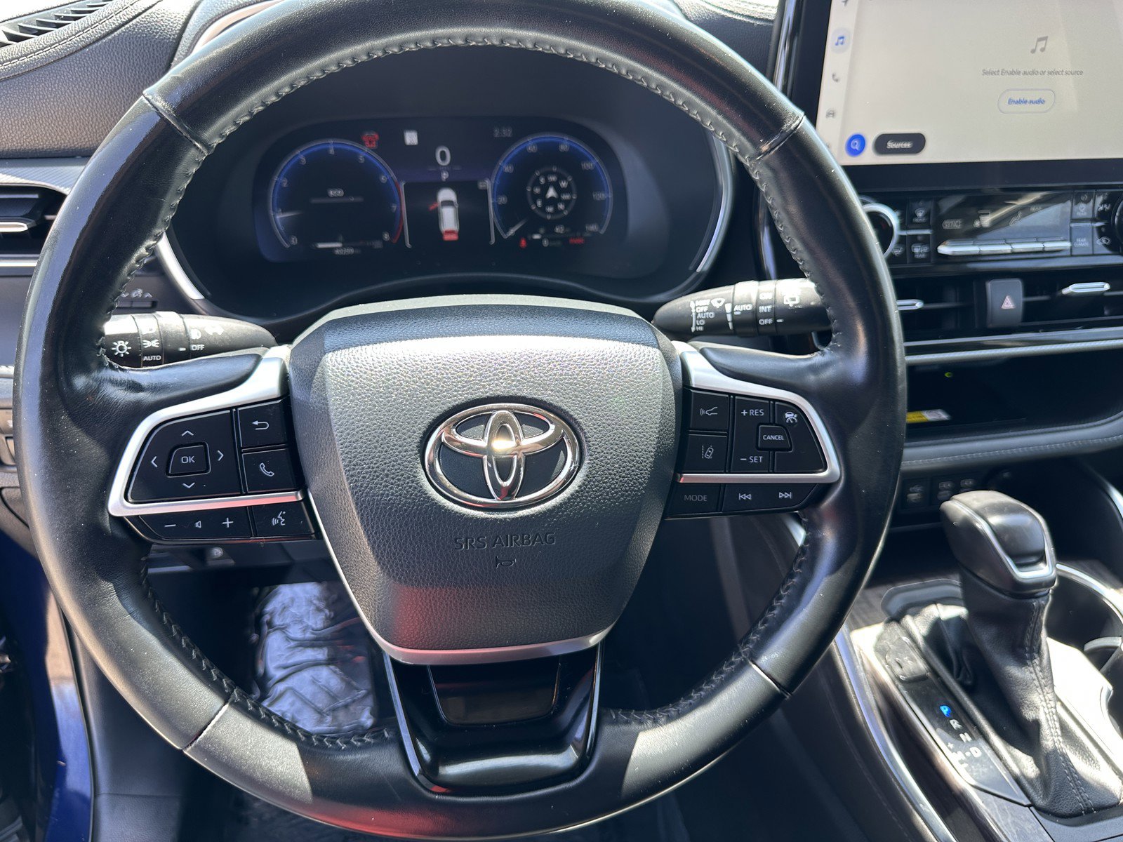 2023 Toyota Highlander Platinum photo 24