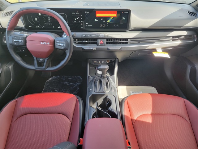 2025 Kia K4 GT-Line photo 17