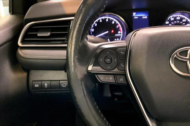 2020 Toyota Camry SE photo 20