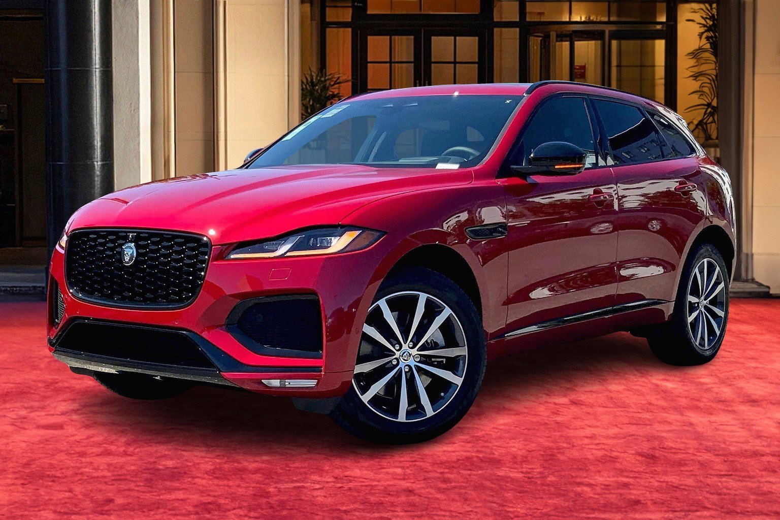 2026 Jaguar F-Pace R-Dynamic S's photo