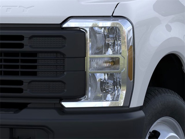 2025 Ford F-350 XL photo 15
