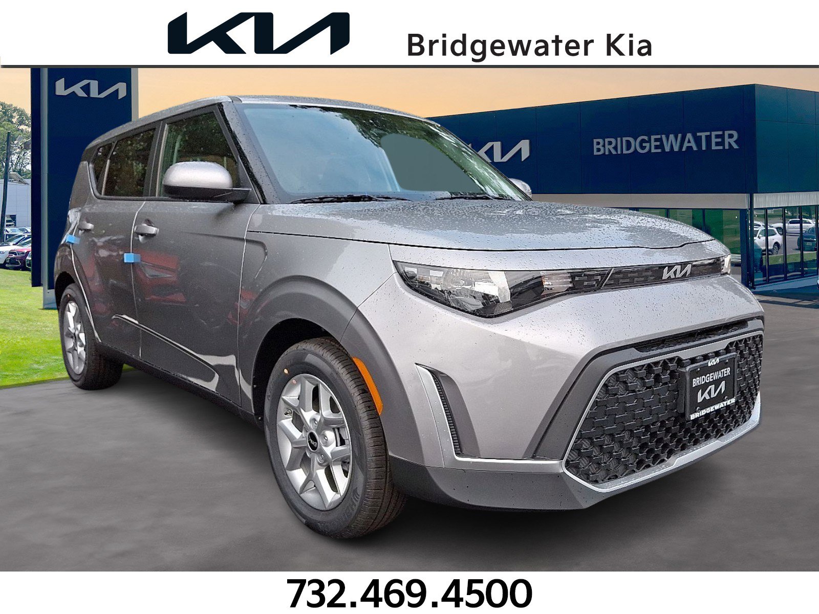 2025 Kia Soul LX's photo