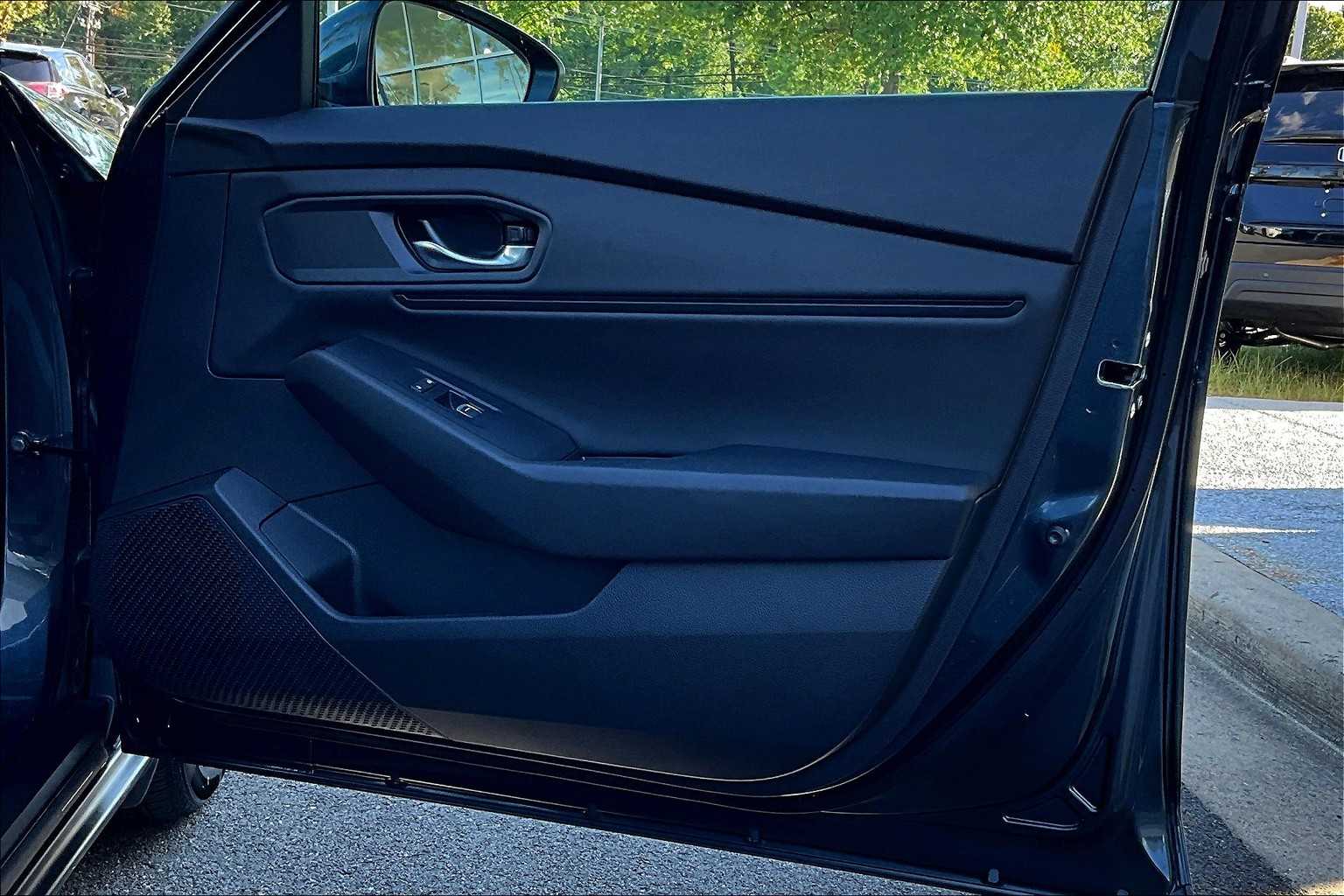 2023 Honda Accord EX photo 21