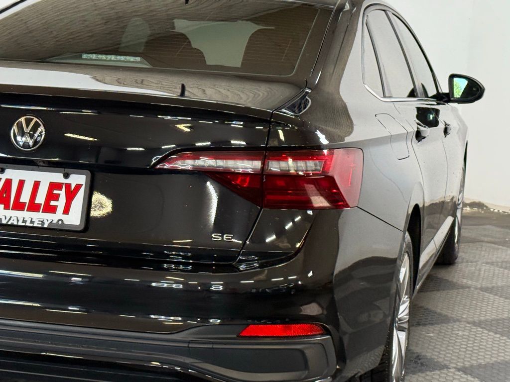 2022 Volkswagen Jetta 1.5T SE photo 7