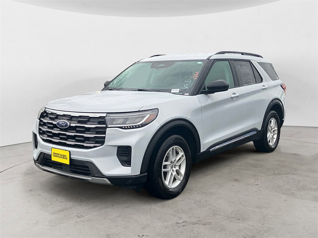 2025 Ford Explorer Active's photo