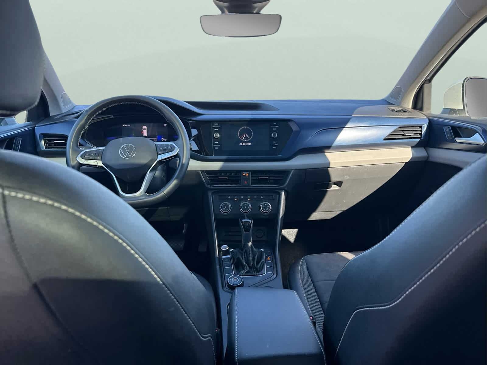 2022 Volkswagen Taos SE photo 15