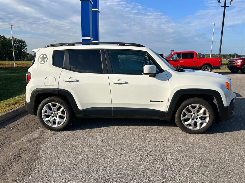 2015 Jeep Renegade Latitude photo 3
