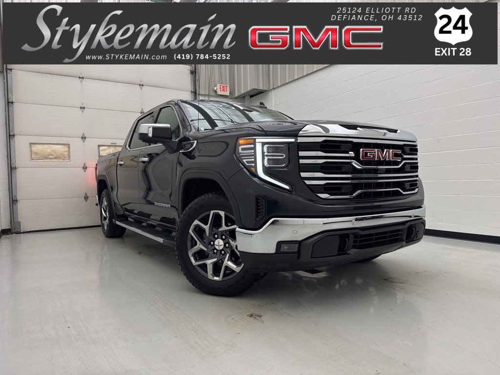 2022 GMC Sierra 1500 SLT's photo