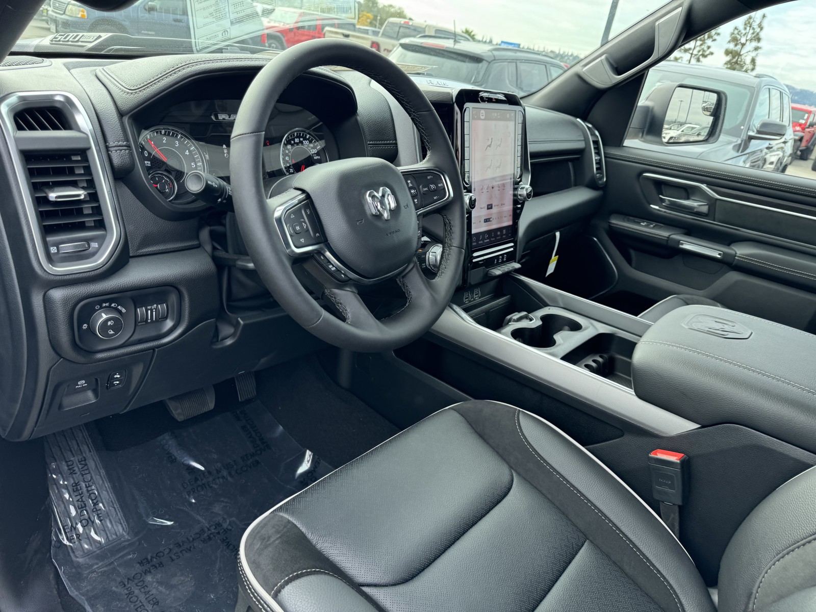 2025 Ram 1500 Laramie photo 15