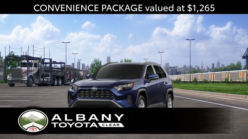 2025 Toyota RAV4 XLE's photo