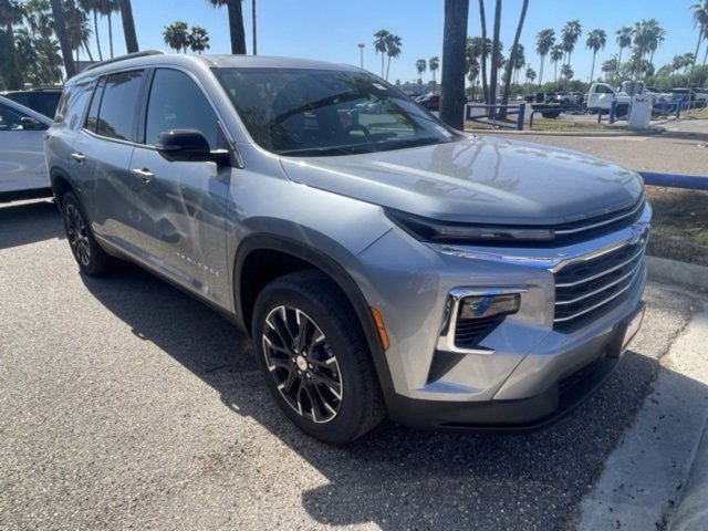 2026 Chevrolet Traverse LT's photo