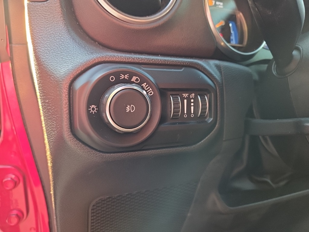 2022 Jeep Wrangler Unlimited Sahara photo 20