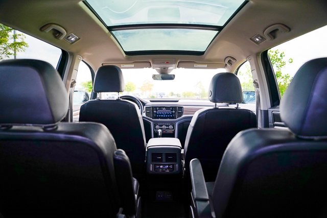 2022 Volkswagen Atlas SEL photo 28