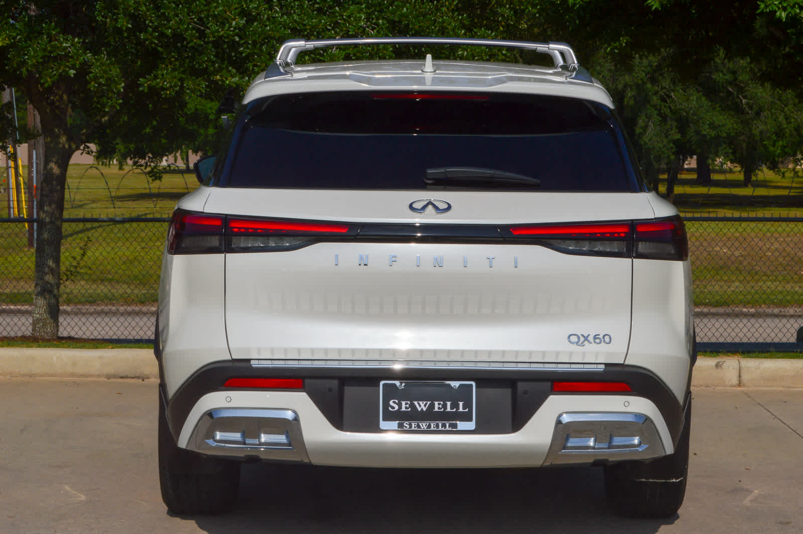 2022 Infiniti QX60 Sensory photo 4