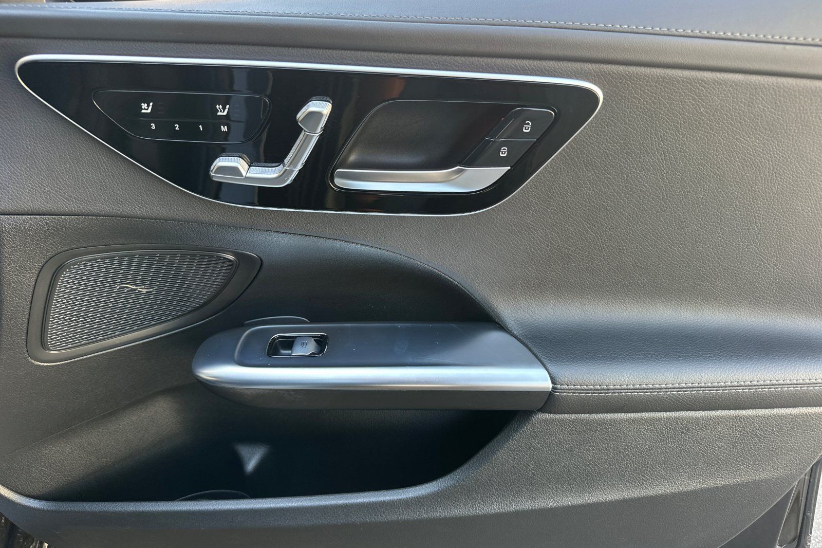 2023 Mercedes Benz C 300 photo 24