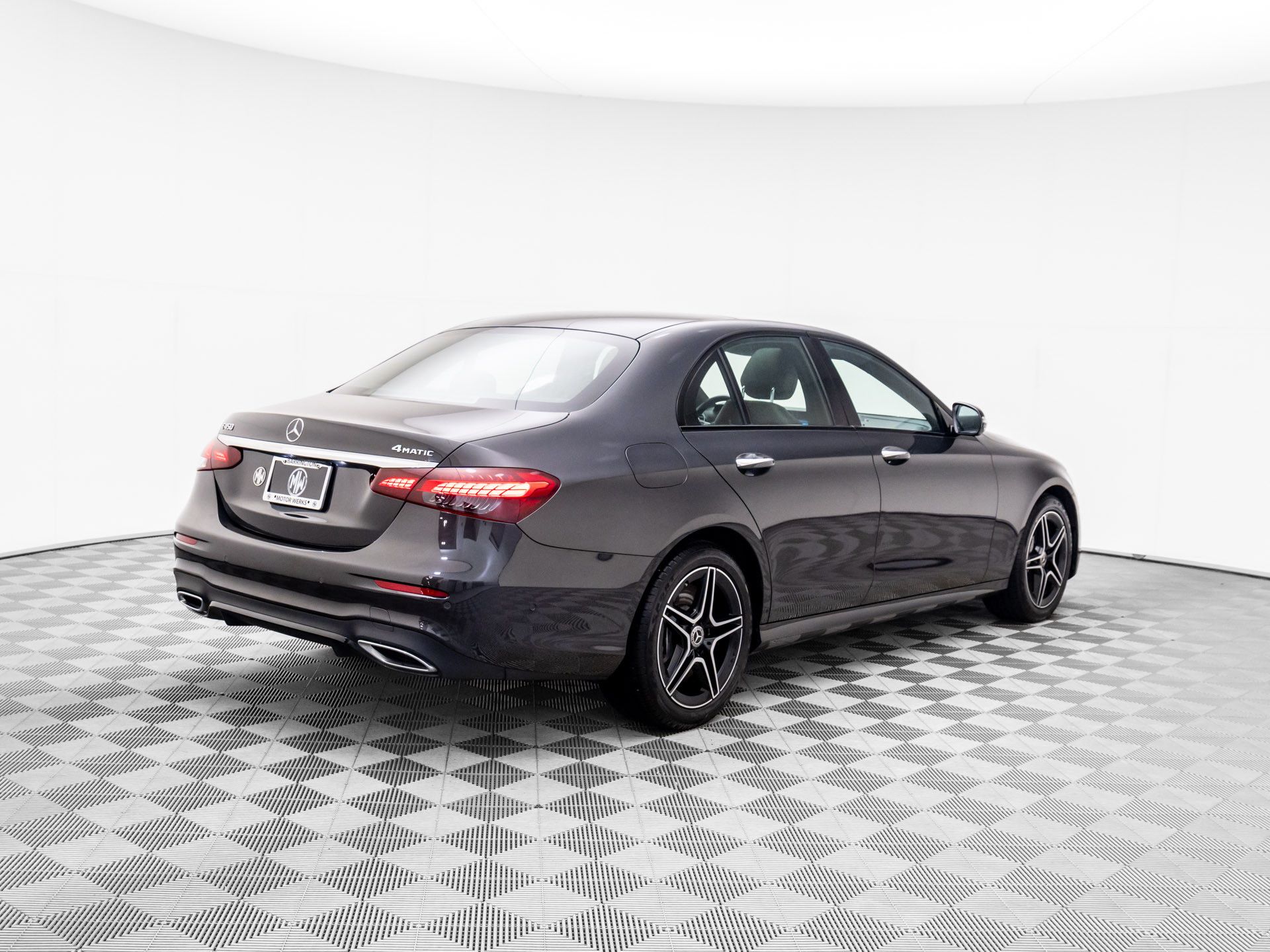 2022 Mercedes Benz E 450 4MATIC photo 5