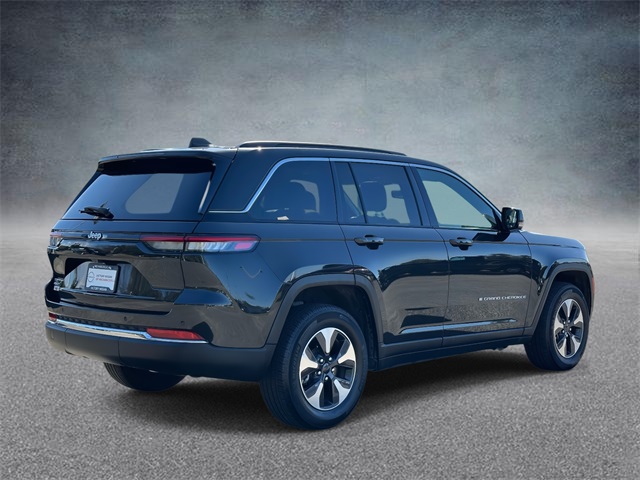 2024 Jeep Cherokee Limited 4xe photo 3