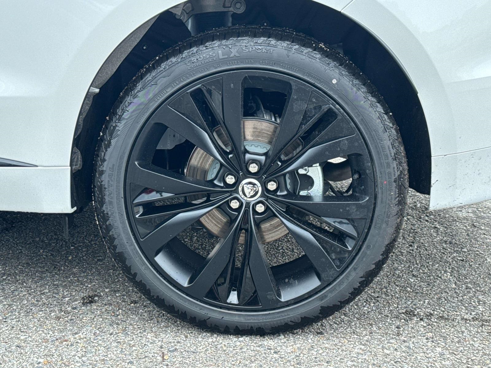 2026 Jaguar F-PACE P250 R-Dynamic S photo 3