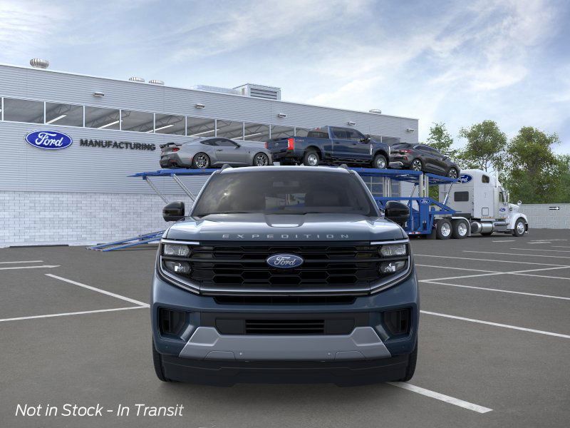 2025 Ford Expedition Platinum photo 4
