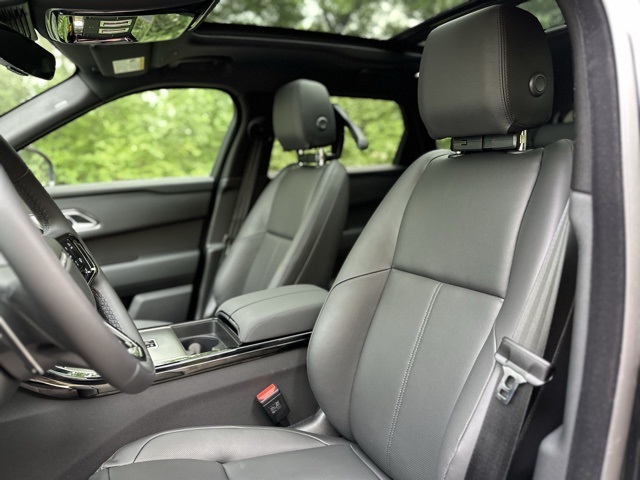 2026 Land Rover Range Rover Velar S photo 14