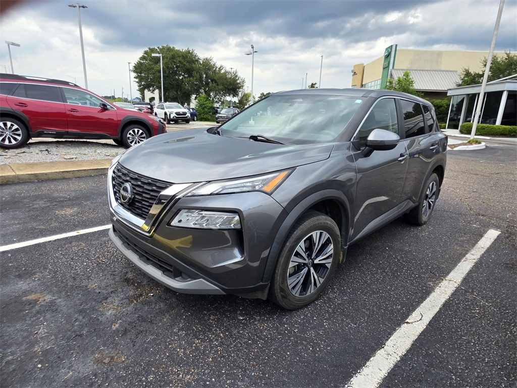 2022 Nissan Rogue SV photo 4