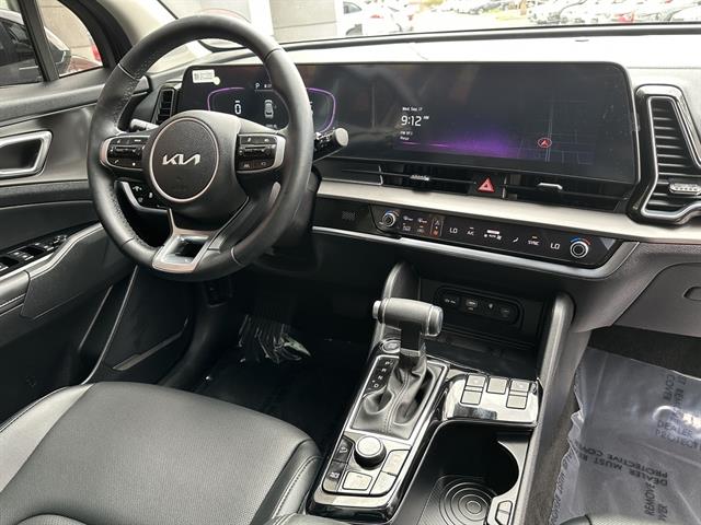 2025 Kia Sportage EX photo 11