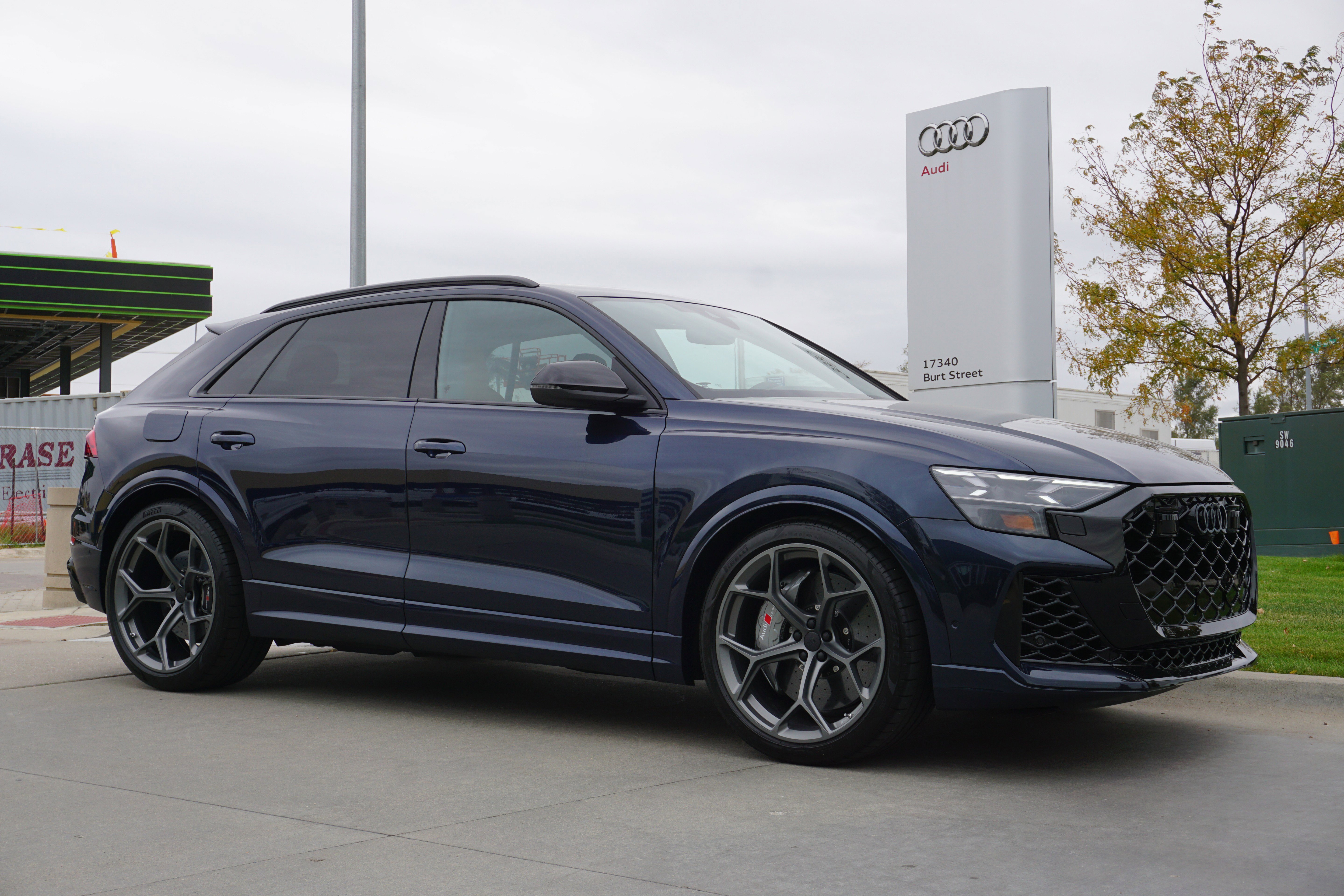 2026 Audi RS Q8 Base's photo