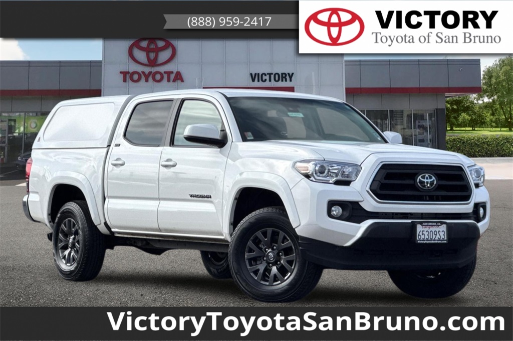 2023 Toyota Tacoma SR5's photo